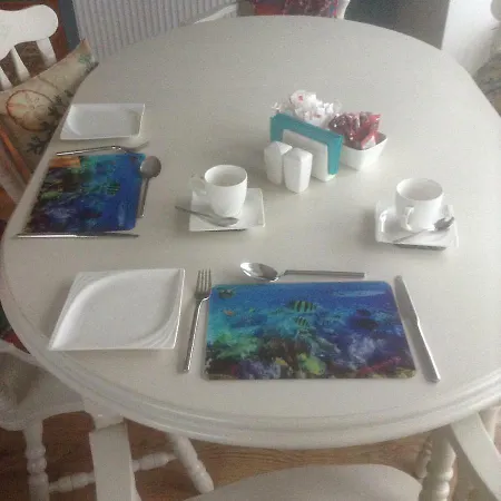 Bed & Breakfast Island View 4*